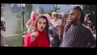 Video 816588804: hailee steinfeld, interracial