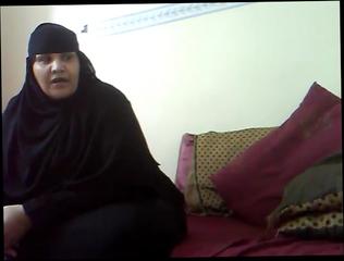 Video 702676304: arab bbw wife