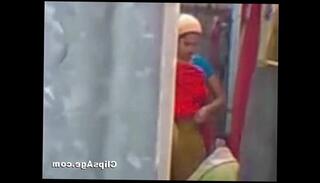 Video 201139215: maid aunty, aunty bathing, aunty outdoor