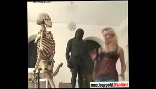 Watch the video about Girls And The Excited Skull - SECRET SITE