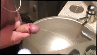 Video 1571126791: gay piss cum, piss training