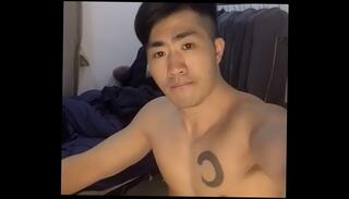 Watch the video about Asian muscular man masturbating deric777 part.06