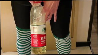 Video 1571292731: femboy pee, pee gay, long pee, pee bottle, pee time