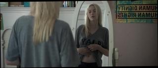 Video 327061104: elizabeth olsen, dakota fanning, very good girl