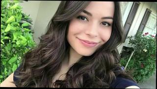 Video 377805204: miranda cosgrove, jerking