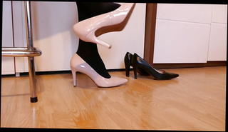 Video 1571180251: nylon pump, gay pump, nude nylons, high heels pumps