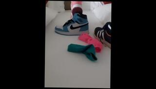 Watch the video about Sneaker Hotel Closeup