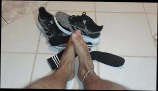 Video 1573912193: feet solo, solo gay amateur, male feet pies, straight male feet, gay guys feet