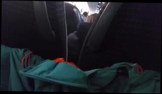 Watch the video about Chico hetero caliente se hace una paja en un bus público