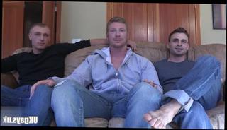 Video 830767604: muscle gay threesome facial