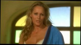 Video 72747504: ursula andress, gang