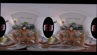 Watch the video about VIRTUAL TABOO - Healthy Breakfast