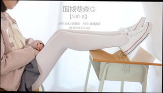 Video 1323525265: woman foot, asian teen foot, hot teen foot, white stocking foot, chinese foot, foot leg