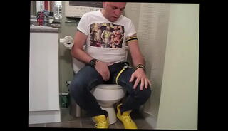 Video 1387438755: pissing jeans gay, piss party