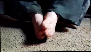 Video 1600870851: feet solo, gay feet, white socks feet, feet games, feet hd, pants gay