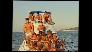 Video 27823045: fernando nielsen, gay collection, gay muscle, gay beach