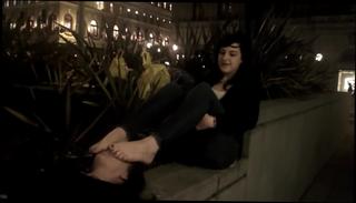 Watch the video about Public foot smelling