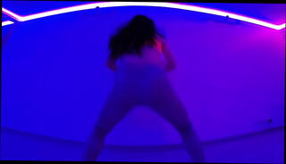 Video 424601015: sexy girl twerking, booty dancing shaking