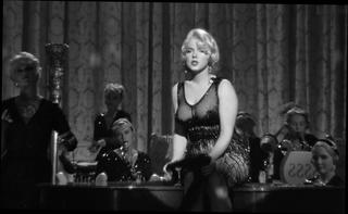 Watch the video about Marilyn Monroe in Some Like It Hot (1959)