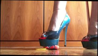 Video 400116903: feet licking foot worship, mistress foot worship, mistress foot domination, solo foot worship, amateur foot worship, teen foot worship, foot worship high heels, mistress female domination, crush domination, sexy high heels